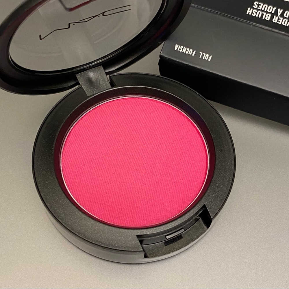 MAC “Full Fuchsia” Blush